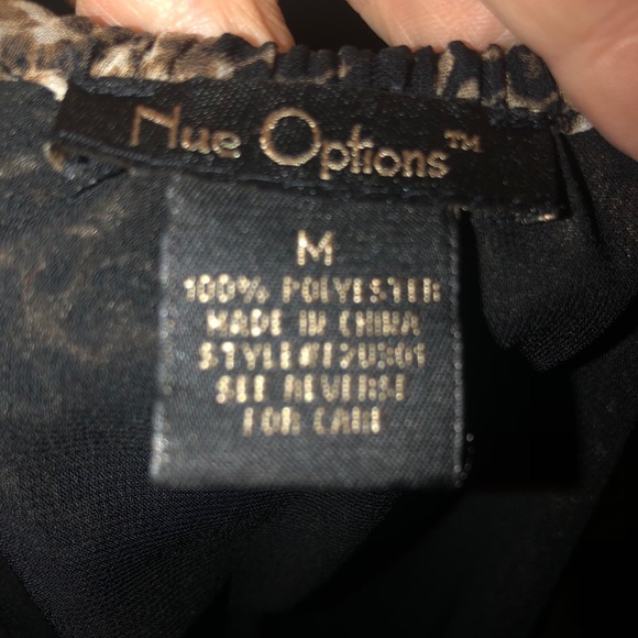 Leopard Ruffled Top - Picture 4 of 4